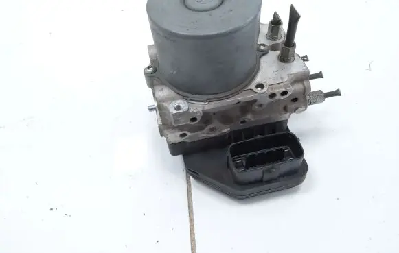 Mazda 6 ABS Pump 1338004451