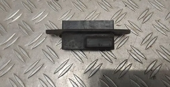 Tailgate opening switch
