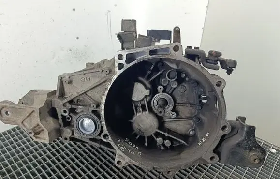 Dodge Caliber Manual 6 speed gearbox DEF