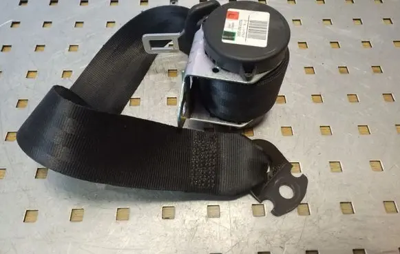 Fiat Grande Punto Rear seatbelt 620165300 620182100A
