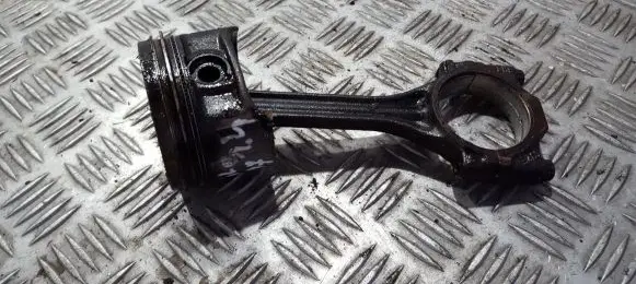 Volkswagen Polo III 6N 6N2 6NF Piston with connecting rod