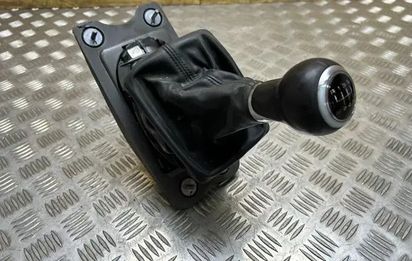 Gear shifter/selector