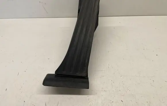BMW 5 E39 Accelerator throttle pedal 6762481 25916010 230802