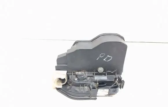 BMW 3 F30 F35 F31 Front door lock 7202150