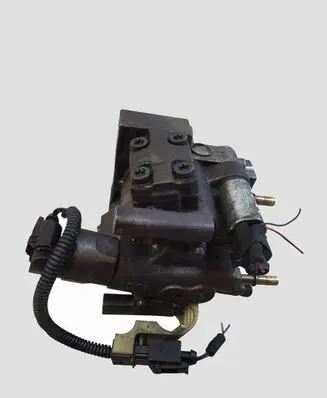 Jaguar XF X250 Fuel injection high pressure pump 4S7Q6A256AD