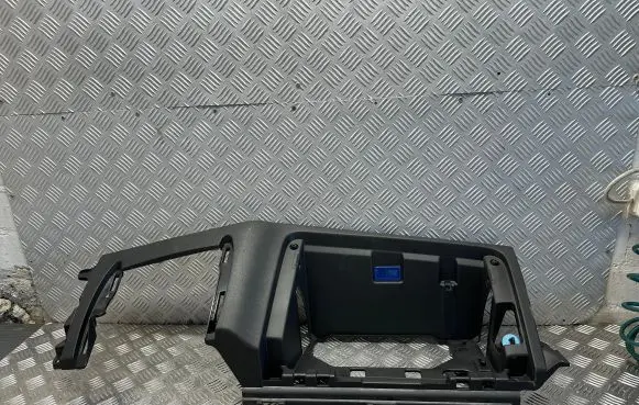 KIA Sportage Dashboard lower bottom trim panel 84760R2000WK 84761R2000