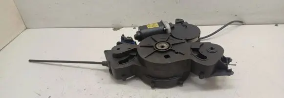 Peugeot 807 Sliding door motor assembly 16835852 PA64096FV