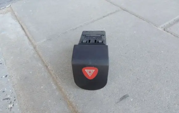 Nissan Kubistar Hazard light switch 25177