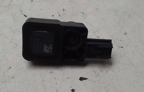 Opel Insignia A Airbag deployment crash/impact sensor 13502341