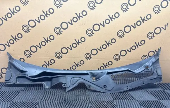 Ford Mustang VI Wiper trim FR3B63018A15BAW