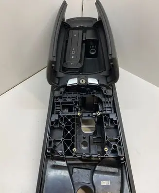 BMW 7 F01 F02 F03 F04 Armrest 51169112677 014041129