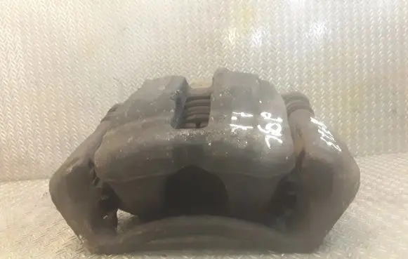 Mercedes-Benz C W203 Front brake caliper