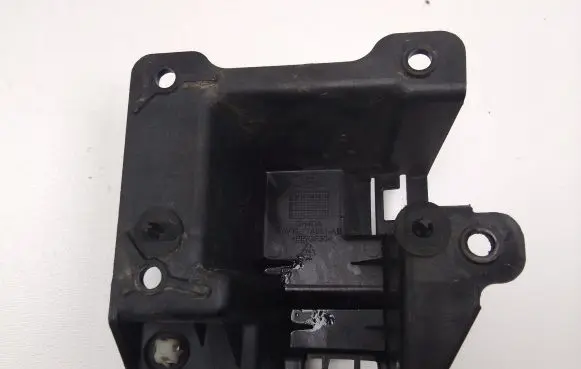 Ford B-MAX Rear bumper mounting bracket AV1117A881AB