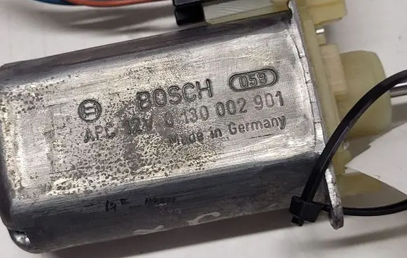 Jaguar XF Seat adjustment motor 199808102 0130002901