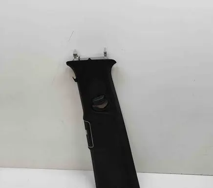 (B) pillar trim (bottom)