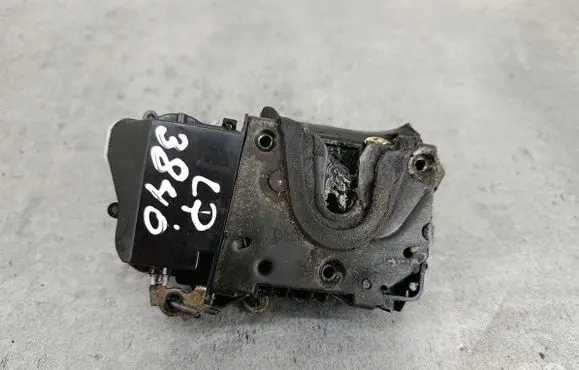 Peugeot 607 Front door lock 