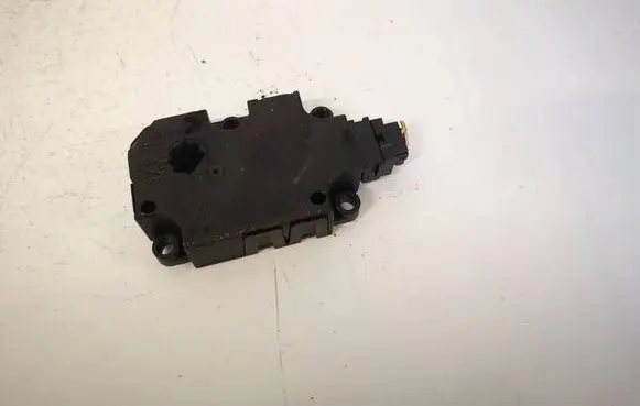 Audi A7 S7 4G Air flap motor/actuator CZ1139300857