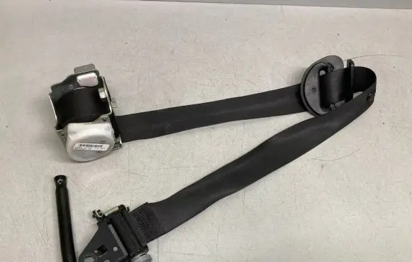 BMW X5 E70 Front seatbelt 3052985 609538500A