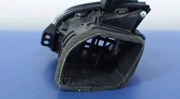 Hyundai Elantra Dashboard side air vent grill/cover trim 97420-3X000