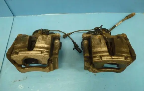 Audi Q7 4M Rear brake caliper