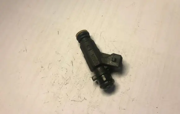Mercedes-Benz A W168 Fuel injector A0000788723 0280155753