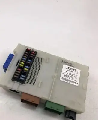 Volvo V70 Fuse box set 30765624AE
