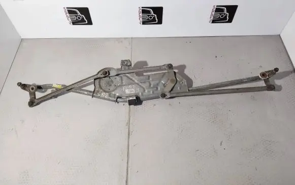 Front wiper linkage