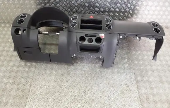 Volkswagen Golf Plus Dashboard