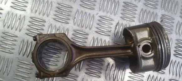 Audi A4 S4 B5 8D Piston with connecting rod 0786