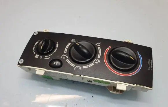 Renault Scenic I Climate control unit J64P101545J 3700054343