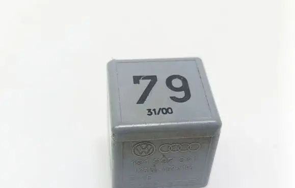 Volkswagen Golf IV Other relay 191927841