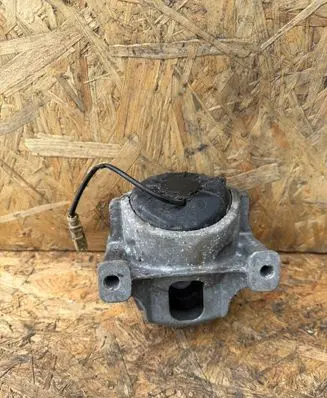 Porsche Macan (95B) Engine mount bracket 8R0199381
