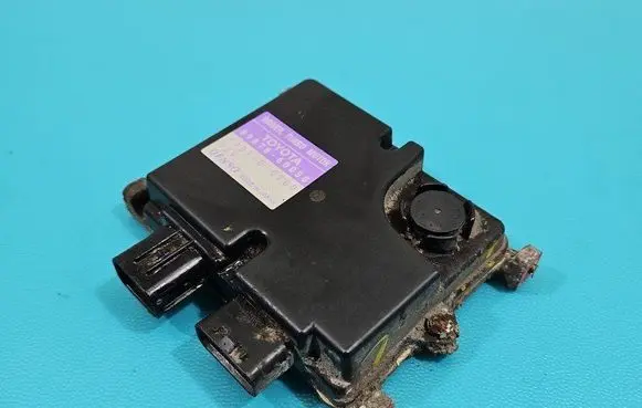 Toyota Land Cruiser (J200) Central body control module 8987860050 IMPRK1431322