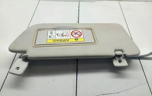 Peugeot 5008 Sun visor A0022S