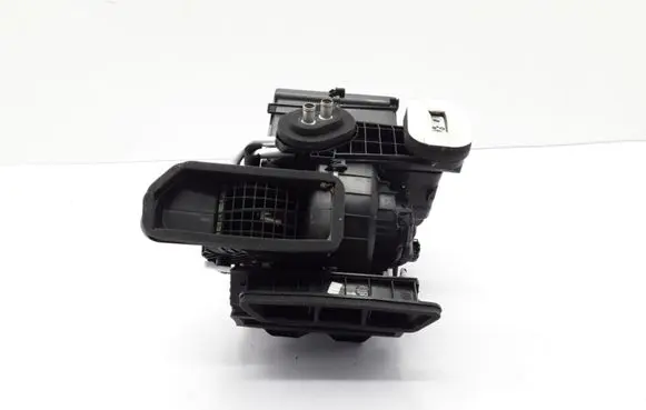 Dacia Duster II Interior heater climate box assembly 272704189R