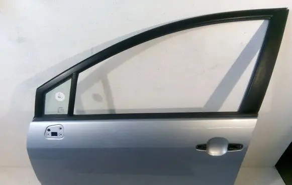Toyota Corolla Verso AR10 Front door 670020F011
