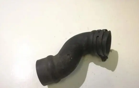 Air intake hose/pipe