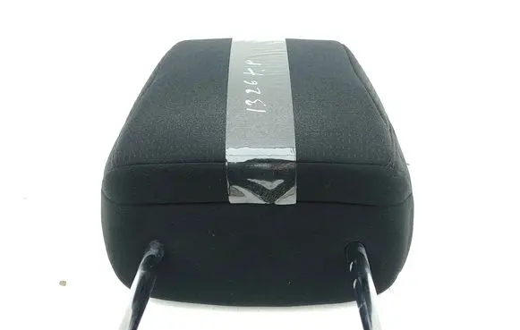 Toyota Prius (XW50) Front seat headrest 