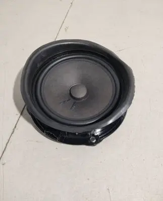 Skoda Octavia Mk3 (5E) Rear door speaker 5E0035411