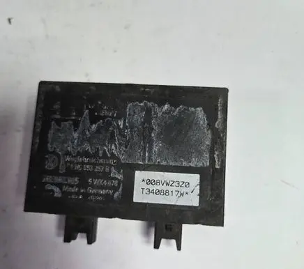 Volkswagen Golf III Immobilizer control unit/module 1H0953257B 5WK4678