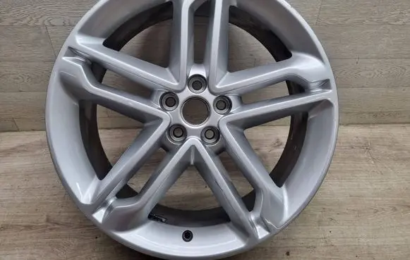Opel Mokka R19 alloy rim 95016099