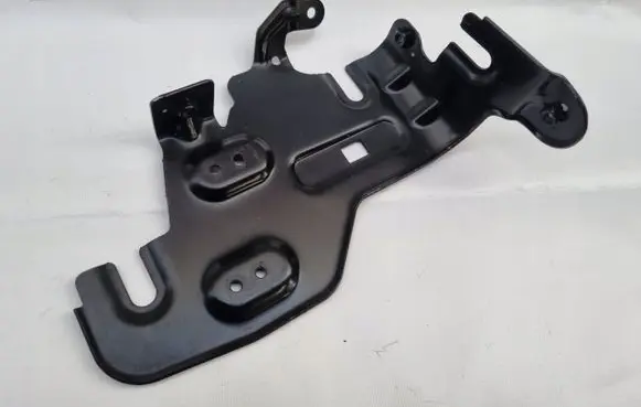 Volkswagen Touran I Other engine bay part 1T0955195B