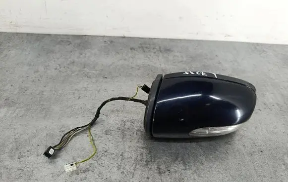 Mercedes-Benz C W203 Front door electric wing mirror