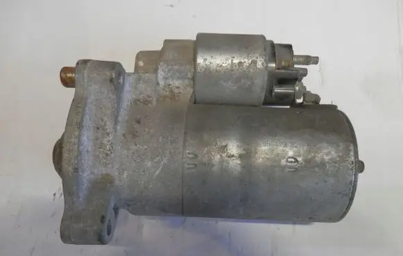 Citroen C4 I Starter motor 9647982880