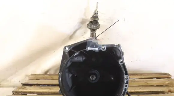 BMW 3 E90 E91 Manual 6 speed gearbox 7533513