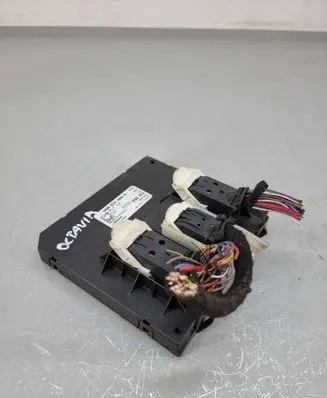 Skoda Octavia Mk3 (5E) Comfort/convenience module 5q0937086n