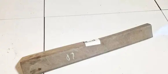 Mitsubishi Grandis Front sill trim cover mr962011 3b45