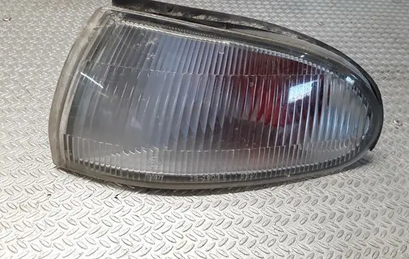 Mitsubishi Lancer Front indicator light