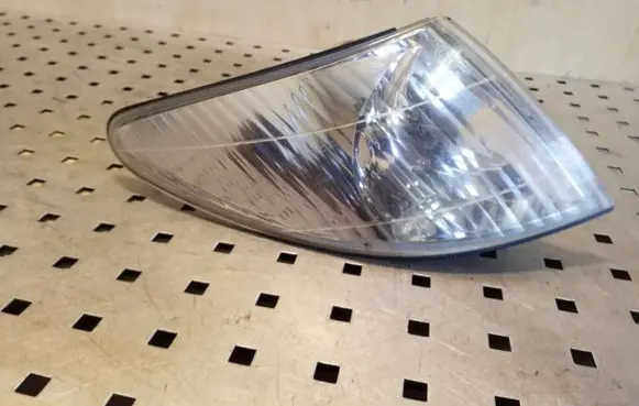 Mazda Premacy Front indicator light E4016518