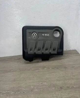 Volkswagen Caddy Engine cover (trim) 03L103925R 03L103925S